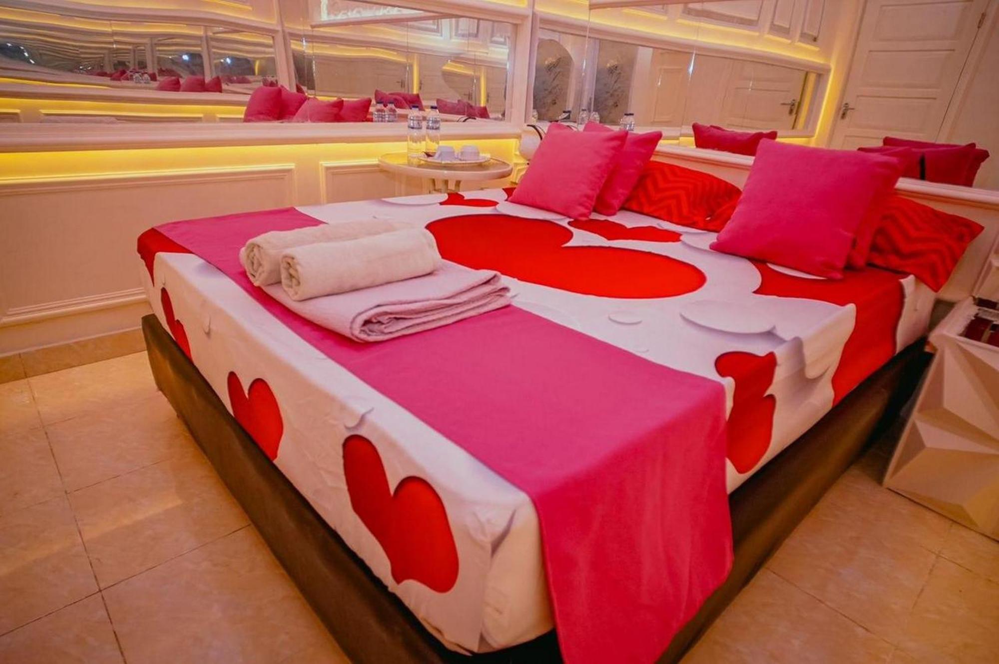 The One Hotel Gorontalo Mitra Reddoorz Telaga Eksteriør bilde